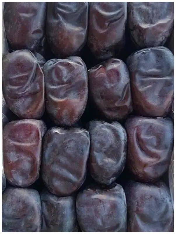 خرما مضافتی مجلسی و لوکس 8 کیلویی شیرین